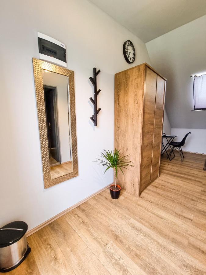 Xxl Rooms Осиек Экстерьер фото