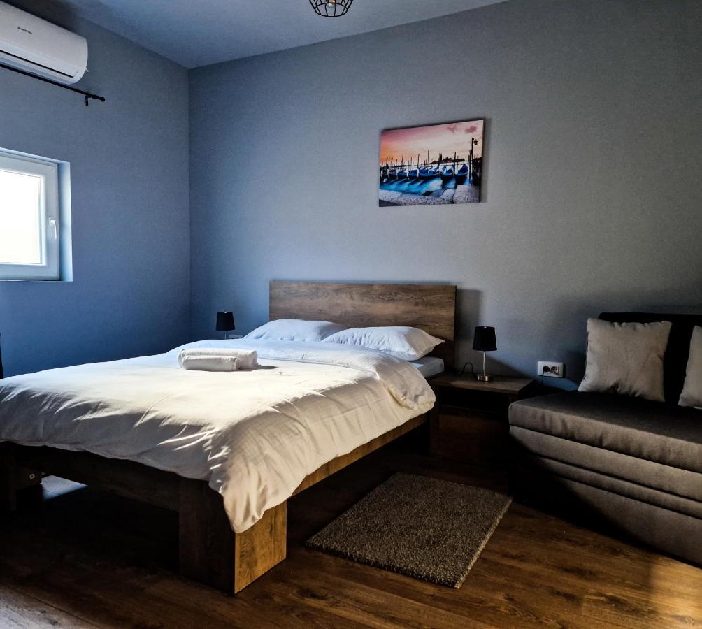 Xxl Rooms Осиек Экстерьер фото