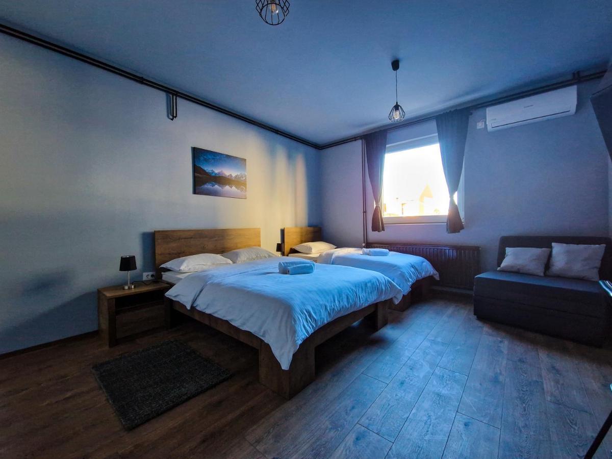 Xxl Rooms Осиек Экстерьер фото