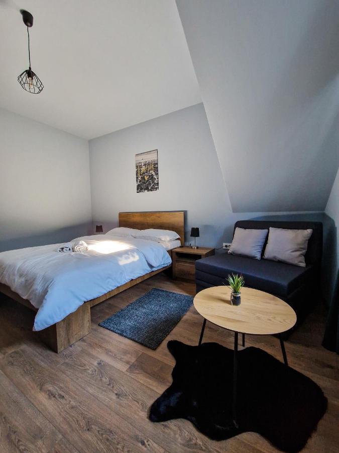 Xxl Rooms Осиек Экстерьер фото