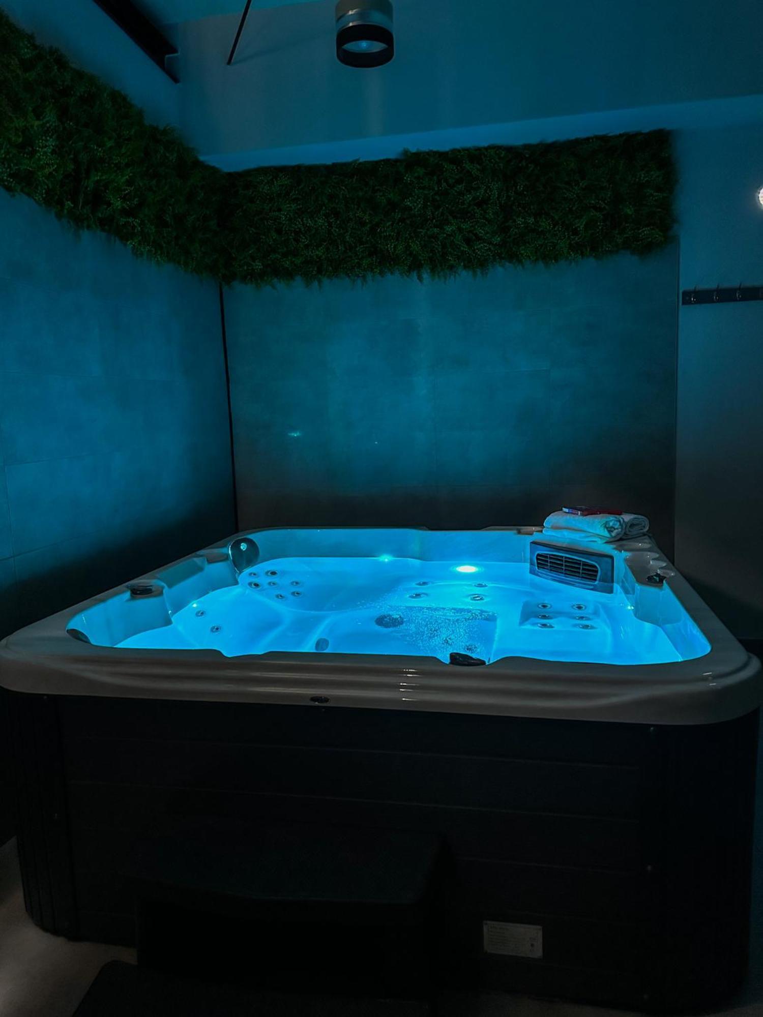 Xxl Rooms Осиек Экстерьер фото